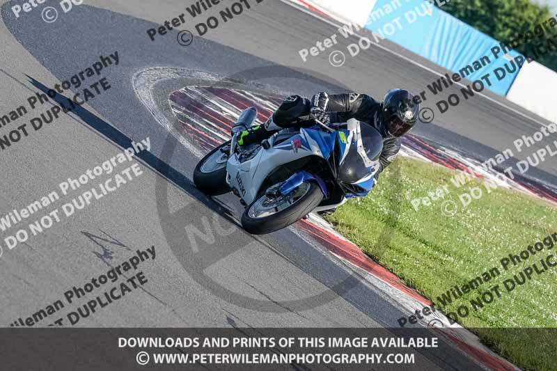 donington no limits trackday;donington park photographs;donington trackday photographs;no limits trackdays;peter wileman photography;trackday digital images;trackday photos